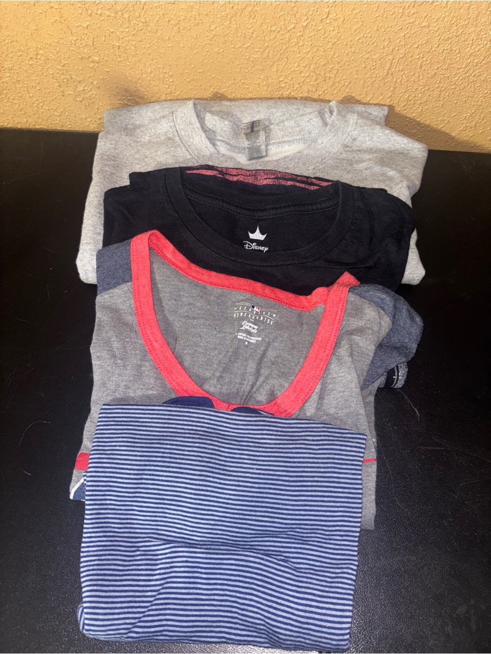 Women’s medium shirt bundle